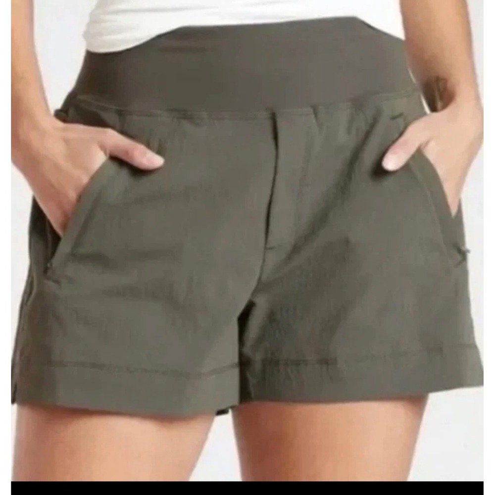 Athleta Olive Green Trekkie Hiking‎ Shorts Women's 6 Lightweight Active Travel